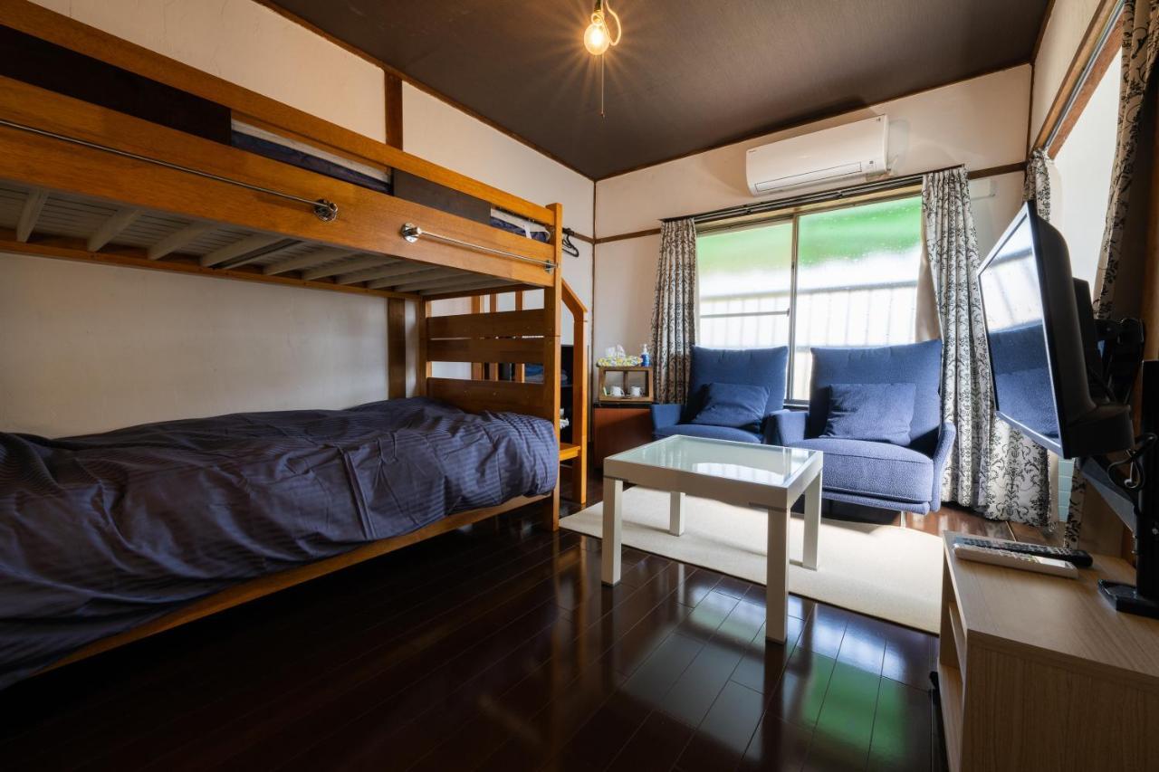 Hotel Bed&Cafe Onzo オンゾー Onomichi Exterior foto