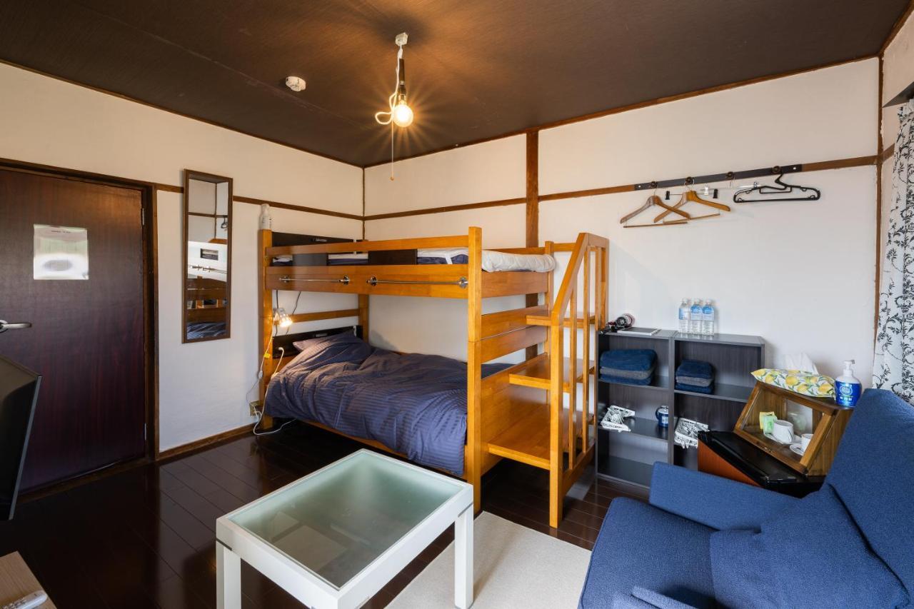 Hotel Bed&Cafe Onzo オンゾー Onomichi Exterior foto