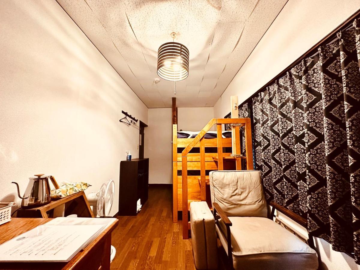 Hotel Bed&Cafe Onzo オンゾー Onomichi Exterior foto